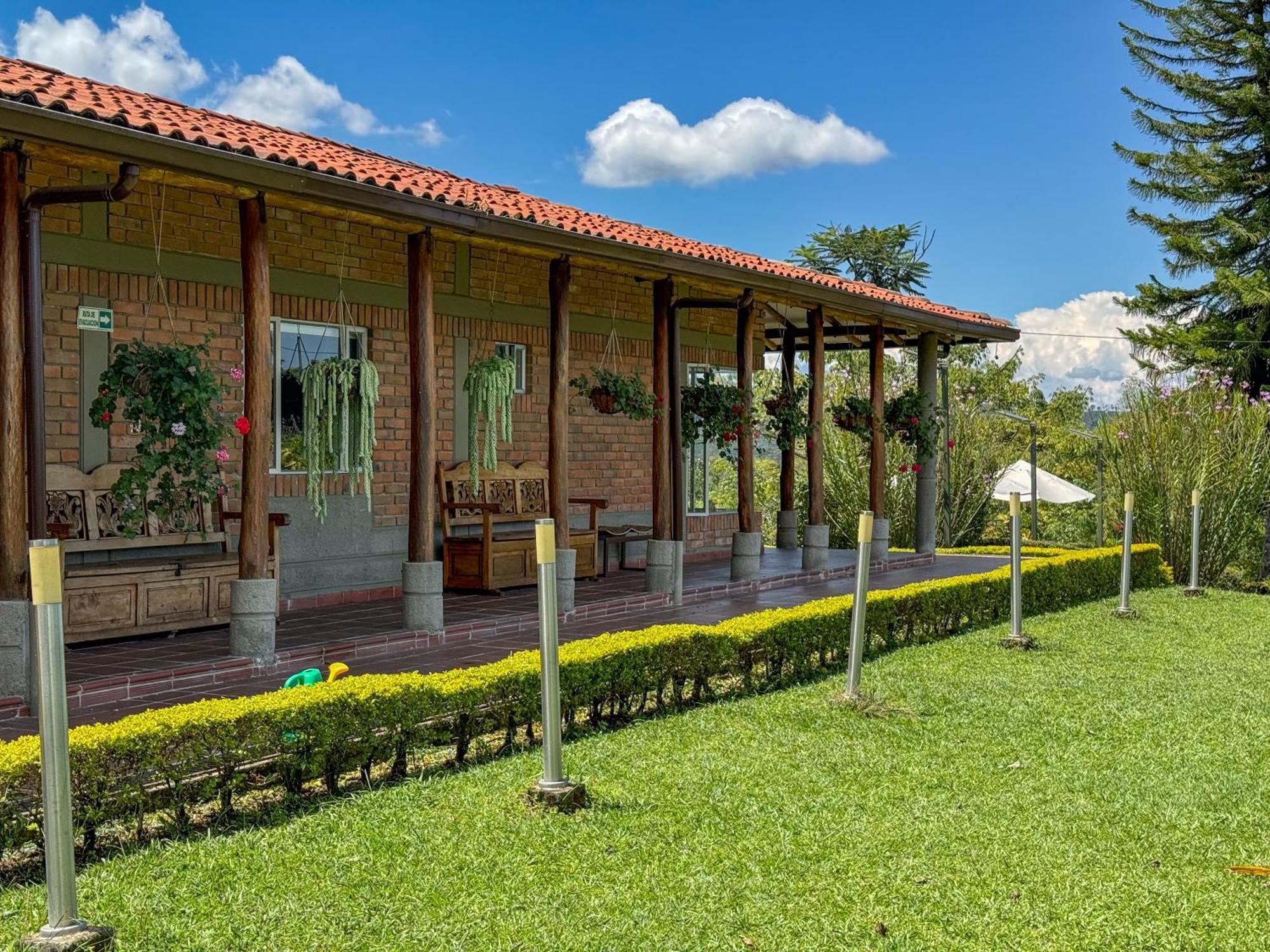 Finca Del Cafe - Casa Typica Santa Rosa de Cabal Exterior foto
